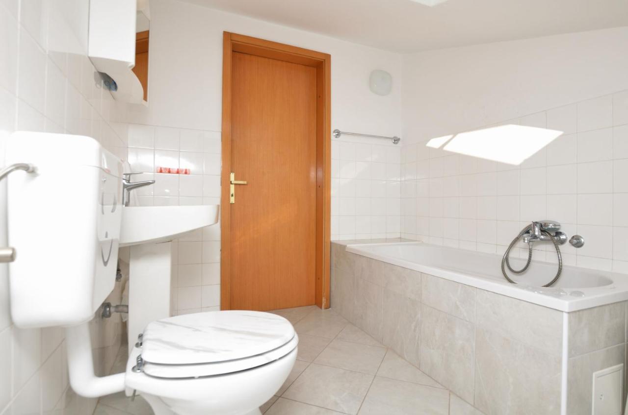 Apartments Ljiljana Novigrad Istria Εξωτερικό φωτογραφία